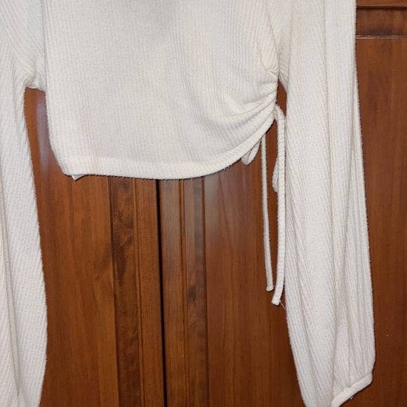 Urban Outfitters wrapped knit long sleeve cropped top - Picture 5 of 7